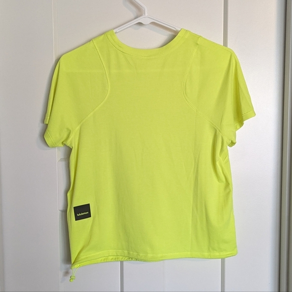 Lululemon Lightweight Cinched Hem Hiking T-Shirt sz 6 - Highlight Yellow - Picture 4 of 5